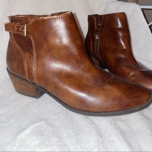 Brown ankle length Dr Scholl’s boots